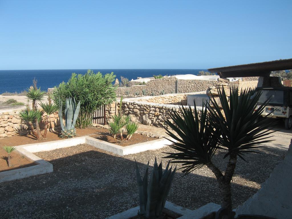 Ferienwohnung I Dammusi Di Pippo Lampedusa Exterior foto