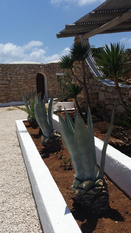 Ferienwohnung I Dammusi Di Pippo Lampedusa Exterior foto